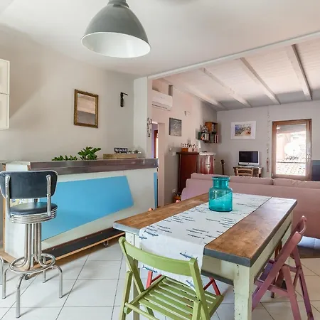 Casa Mirasole, Nel Cuore Di ボローニャ